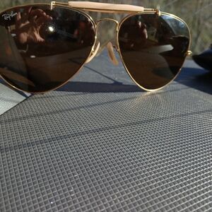 Ray-Ban Classic Gold Sunglasses
